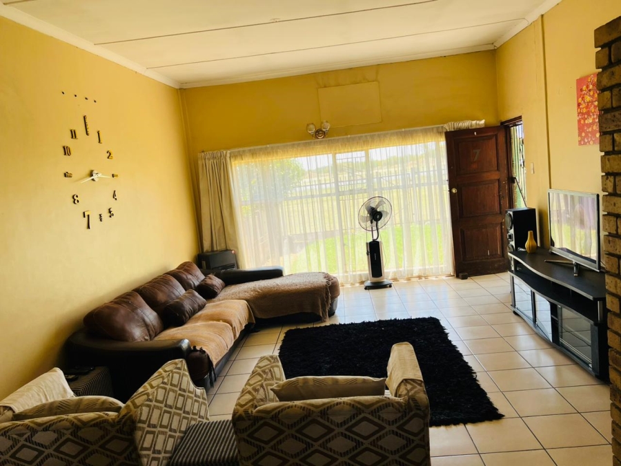 To Let 2 Bedroom Property for Rent in Reitzpark Free State